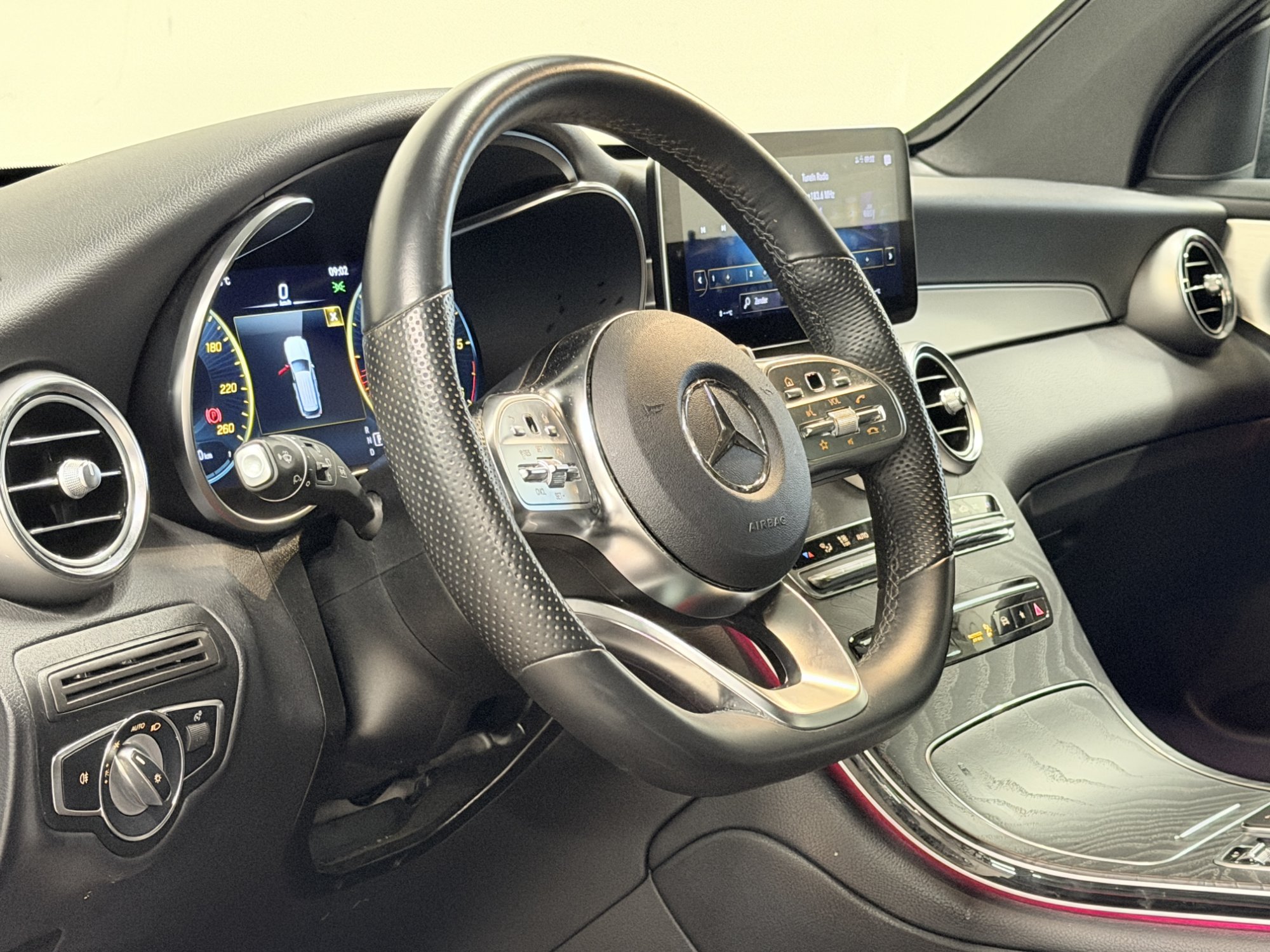 2022 Mercedes-Benz GLC   