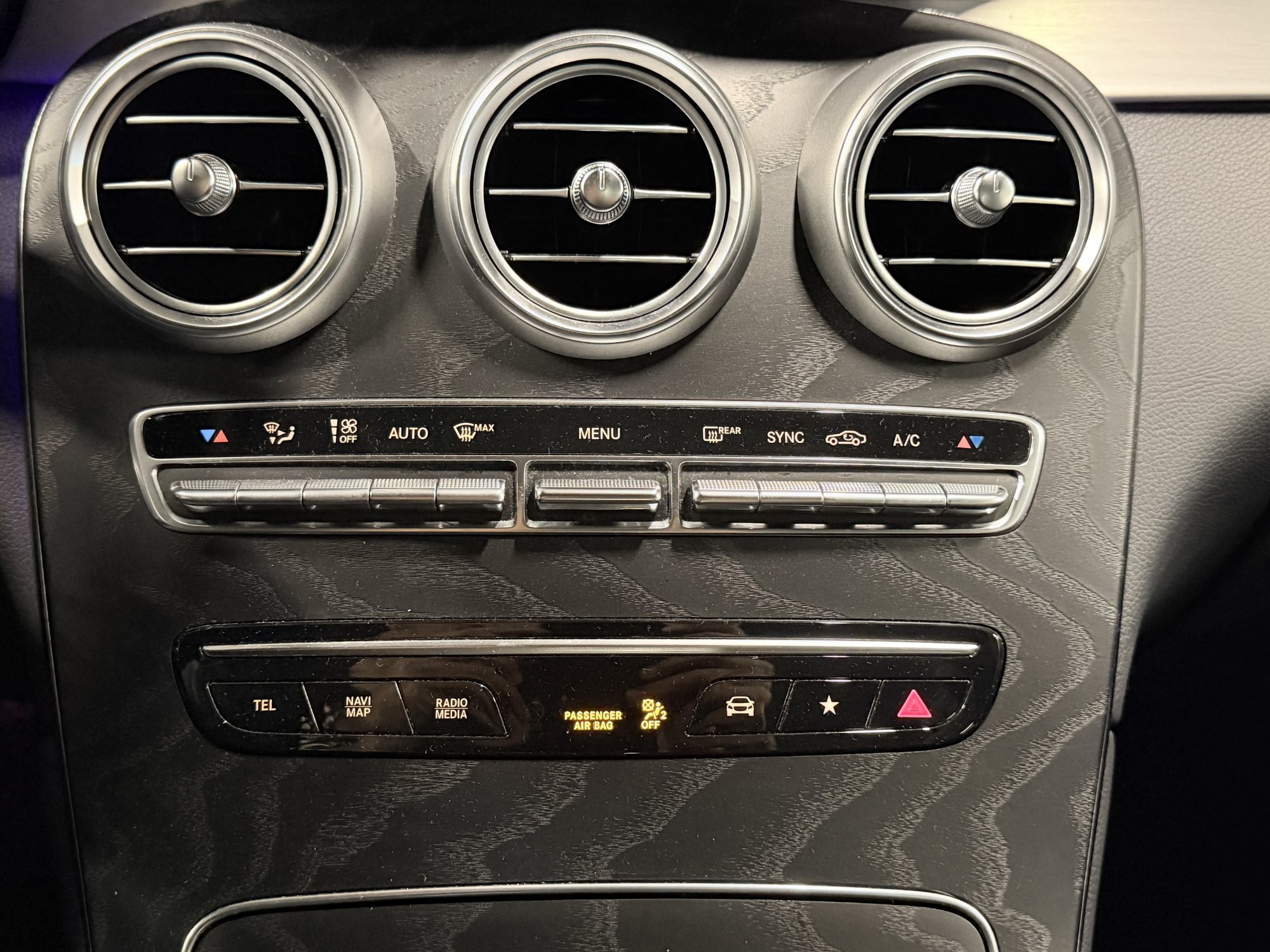 2022 Mercedes-Benz GLC   