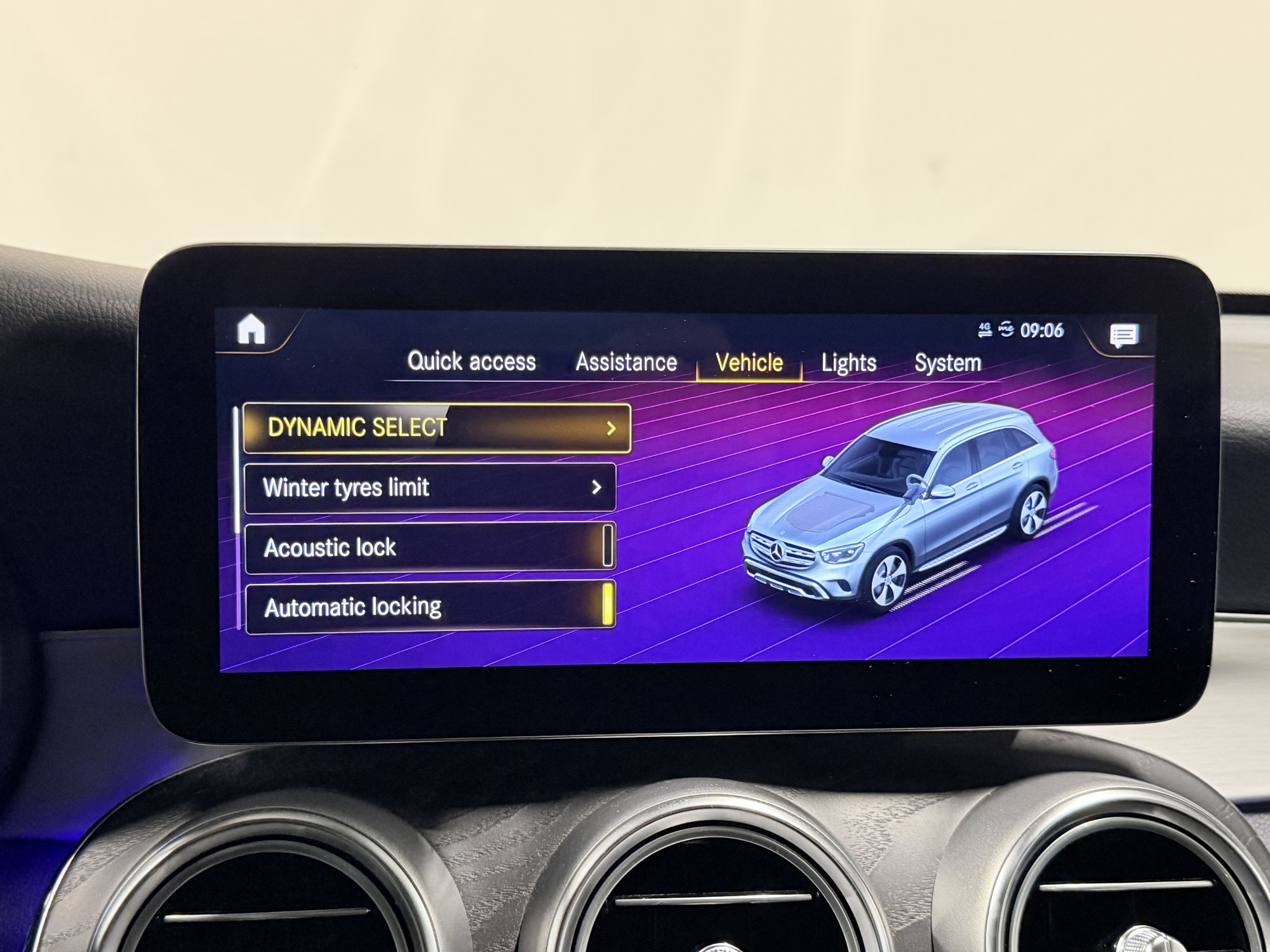 2022 Mercedes-Benz GLC   