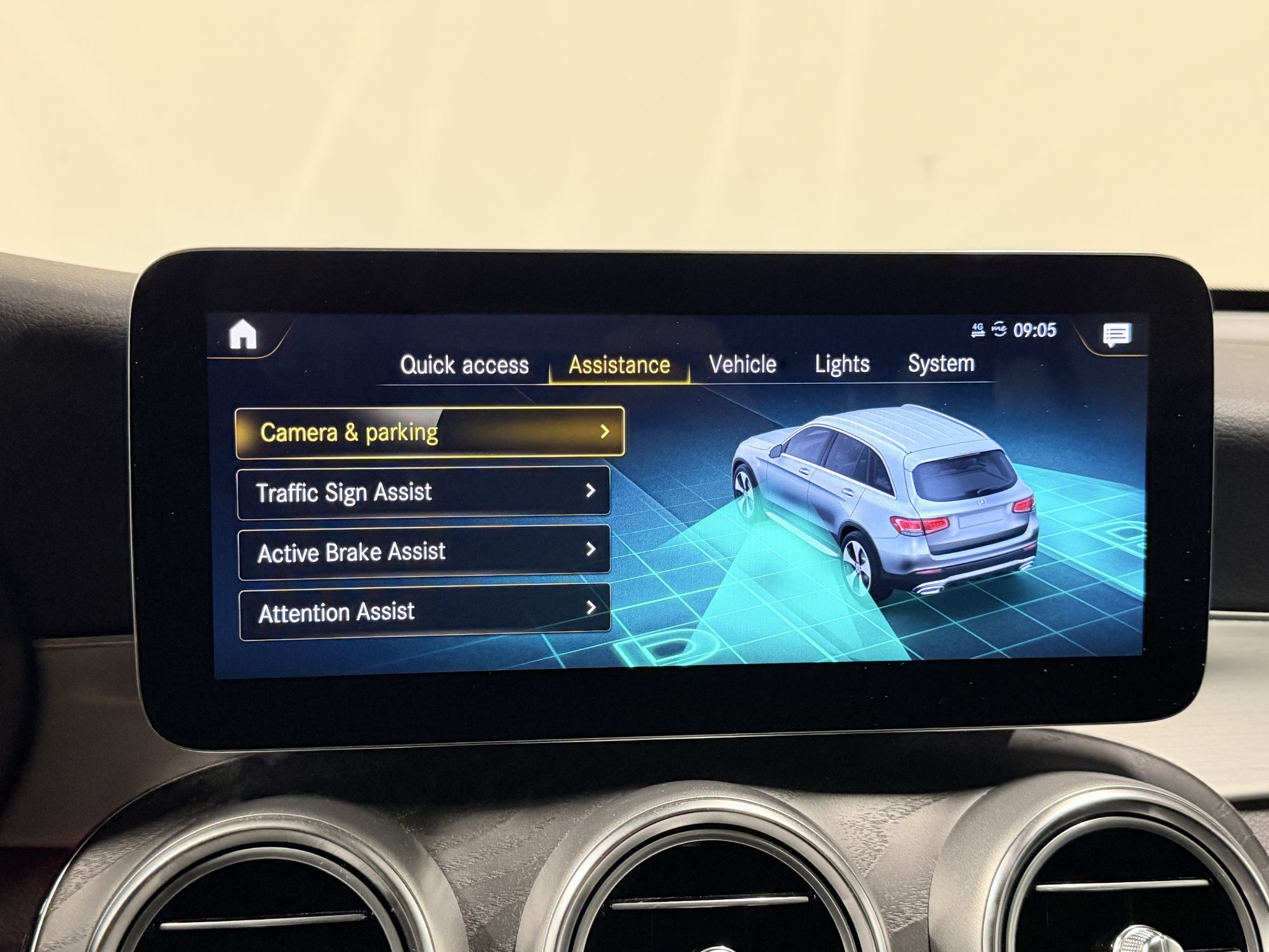 2022 Mercedes-Benz GLC   