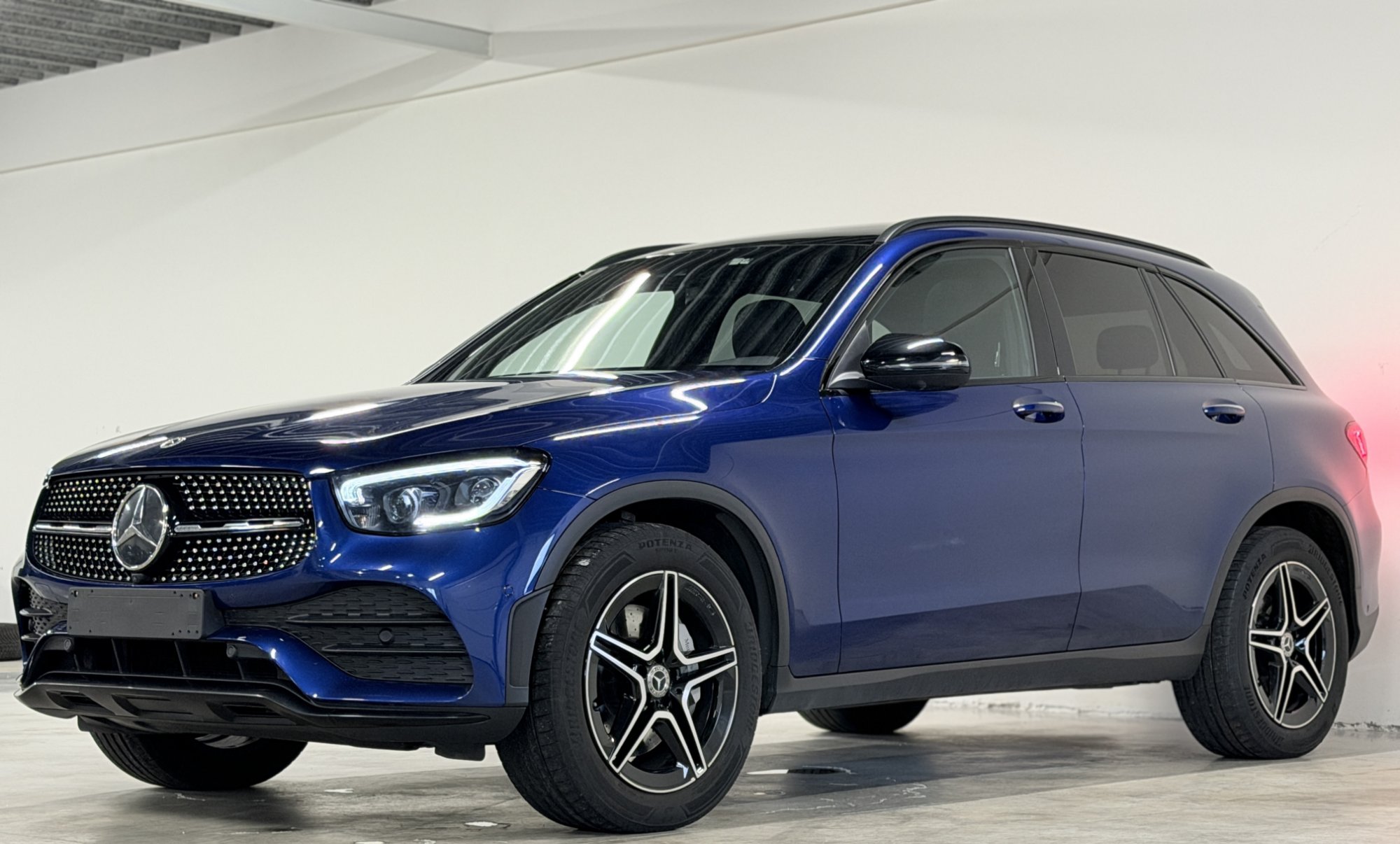 2022 Mercedes-Benz GLC   