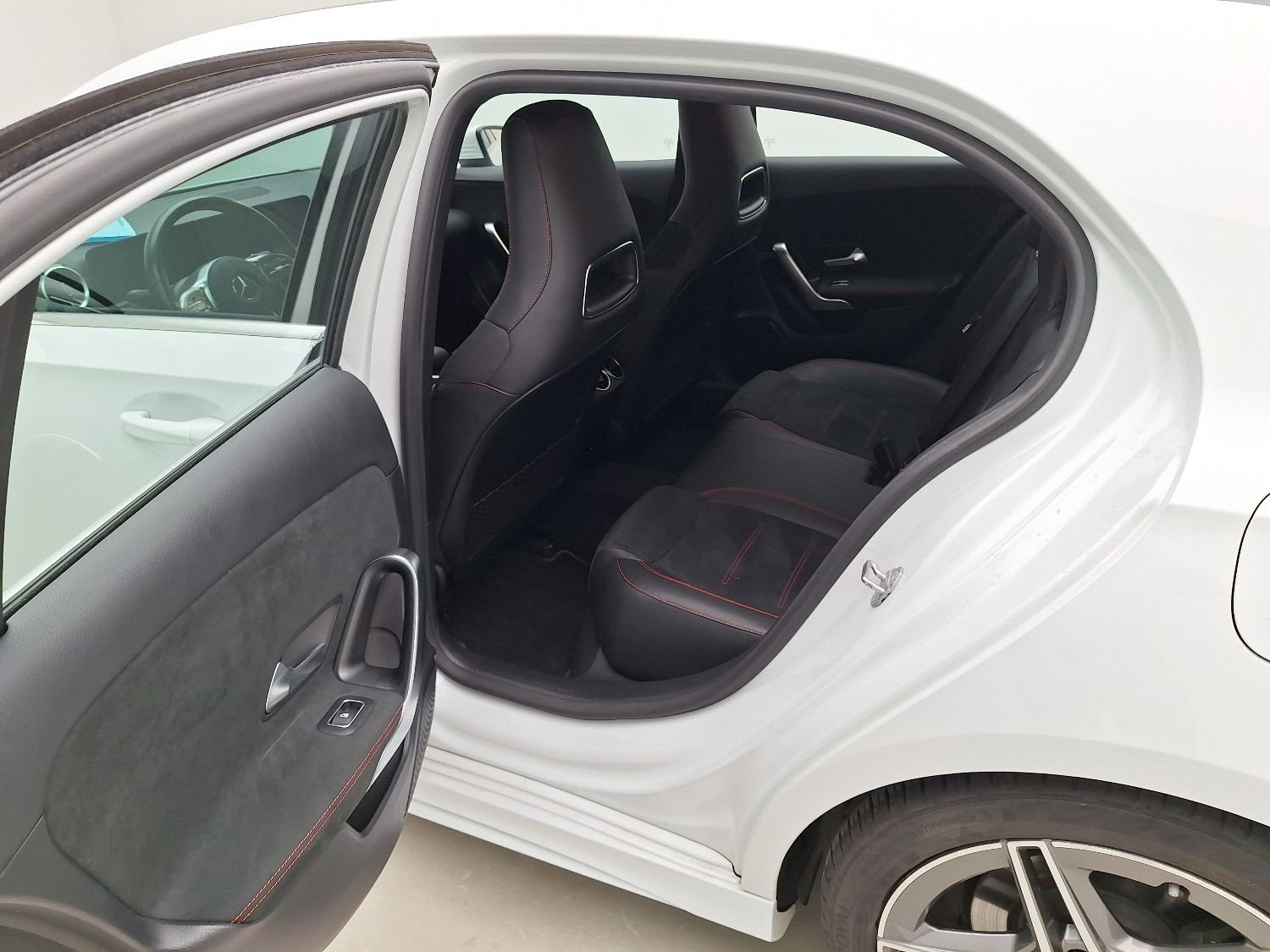 2018 Mercedes-Benz A   AWD