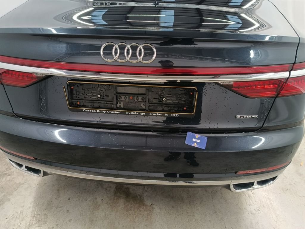 2017 Audi A8   