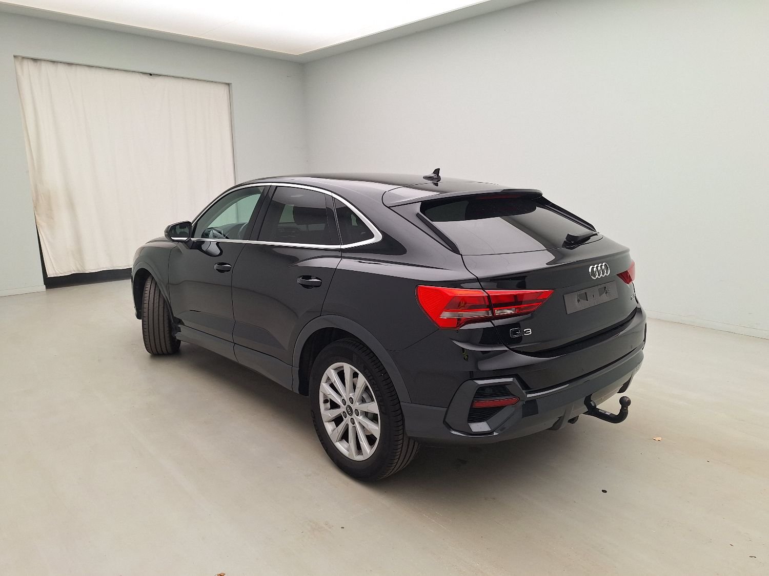 2020 Audi Q3   