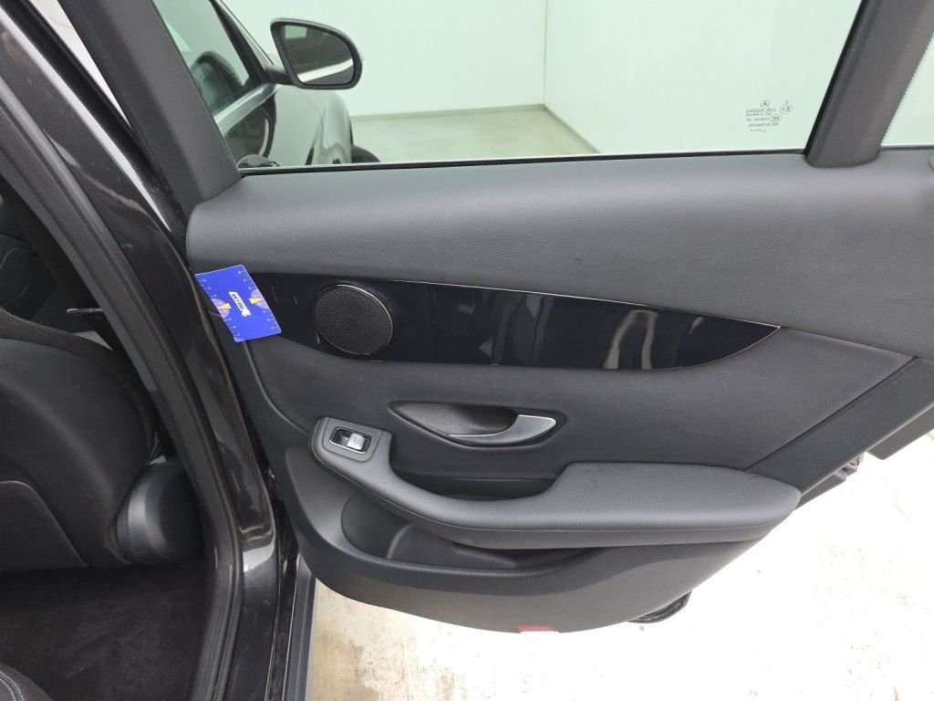 2019 Mercedes-Benz GLC   