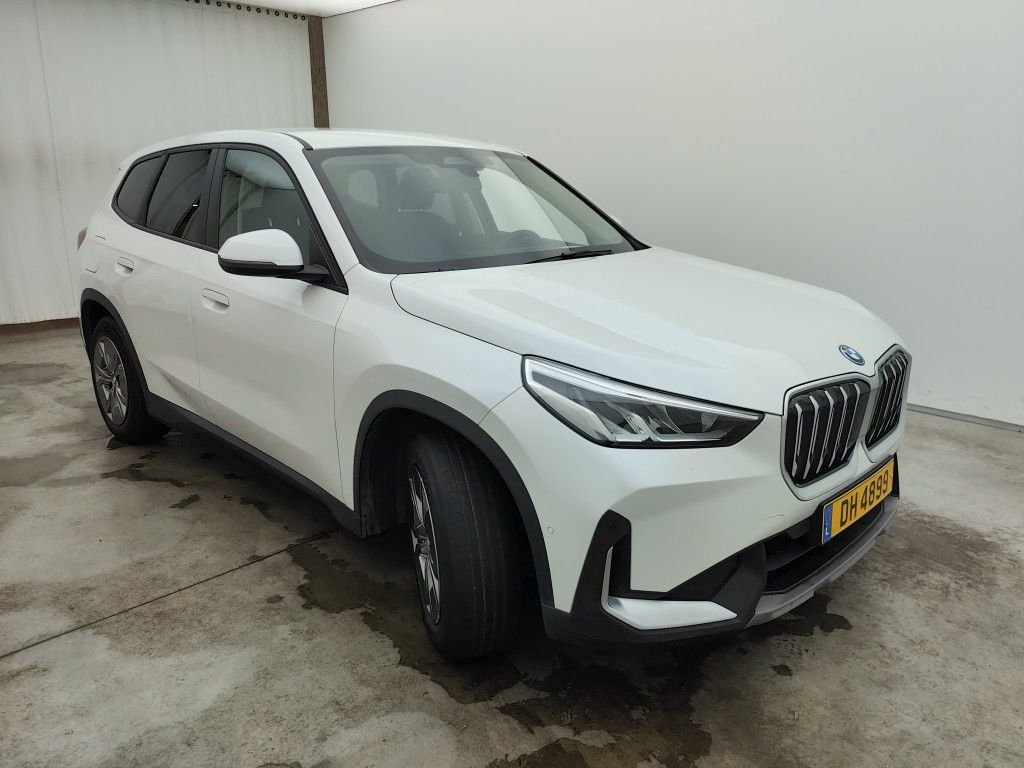BMW iX1 65 kWh - Electric - Automatic - 272 hp - 27.763 km 