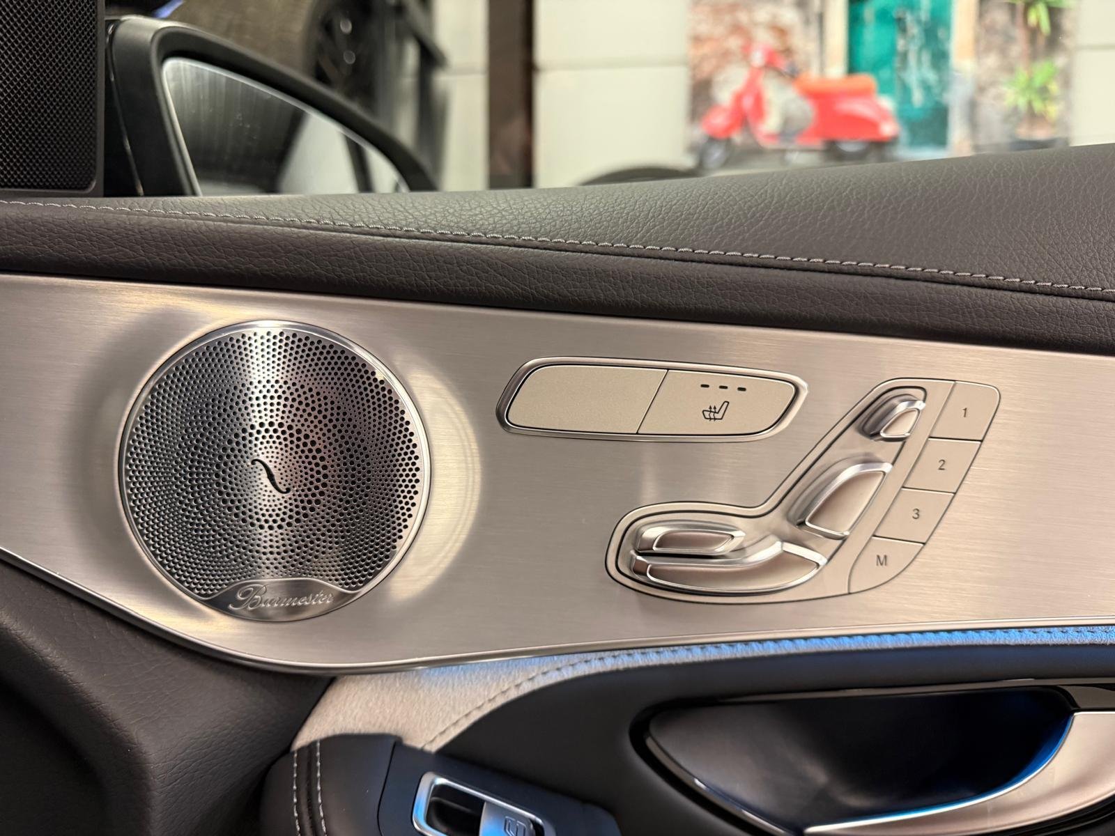 2018 Mercedes-Benz GLC   AWD