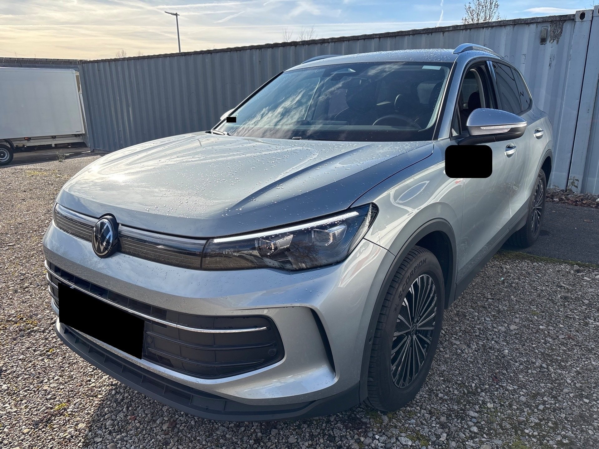 2024 Volkswagen Tiguan   AWD