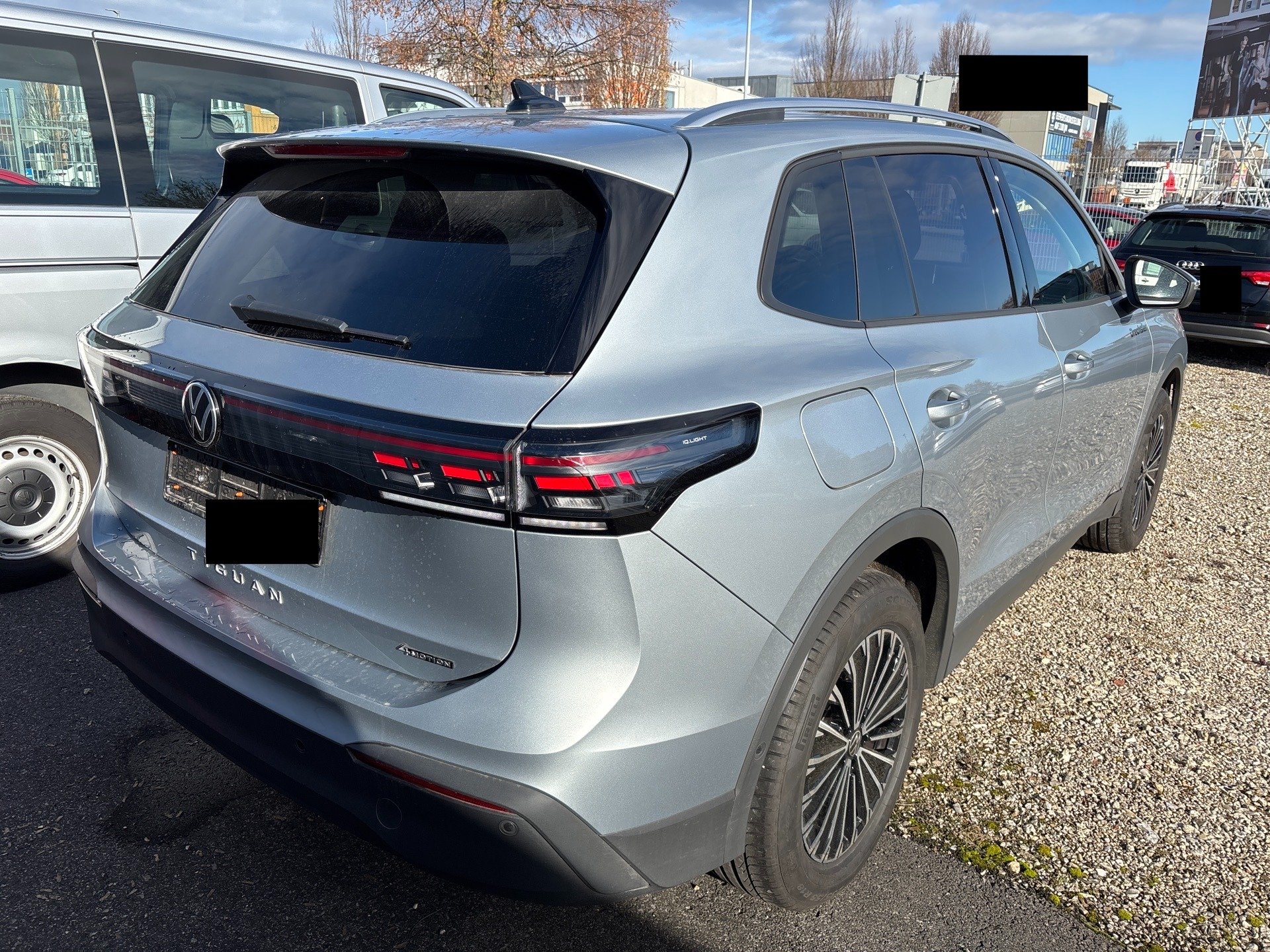 2024 Volkswagen Tiguan   AWD