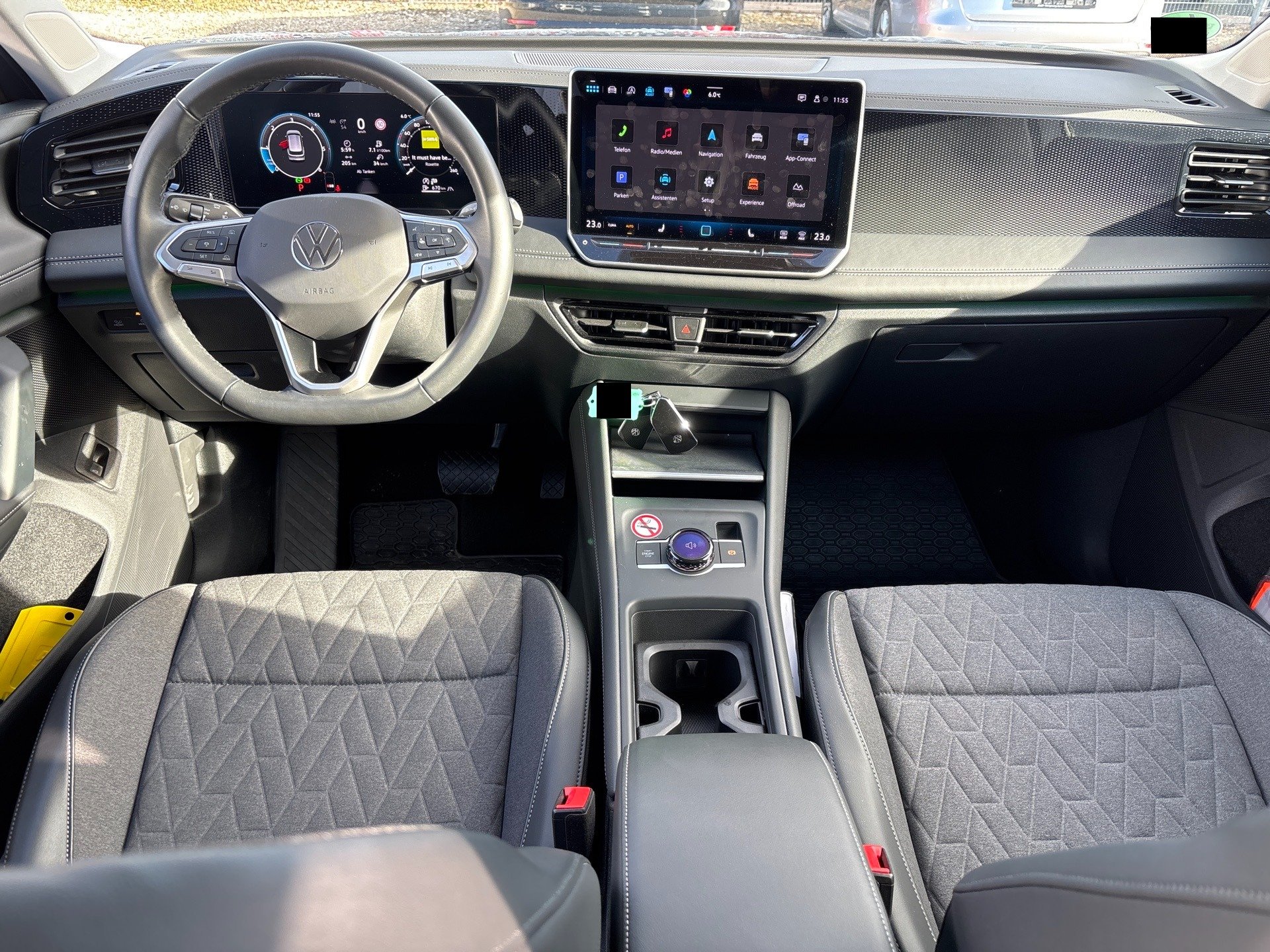 2024 Volkswagen Tiguan   AWD