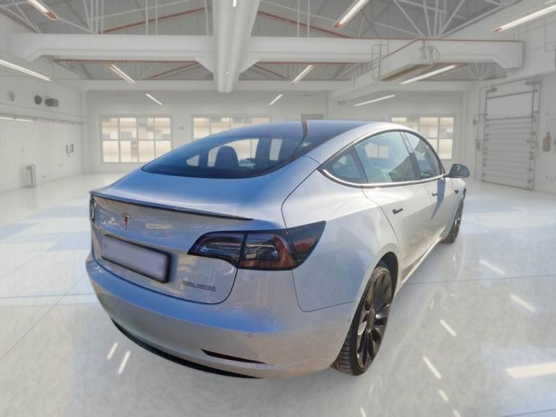 Tesla Model 3 75 kWh - Electric - Automatic - 211 hp - 88.840 km
