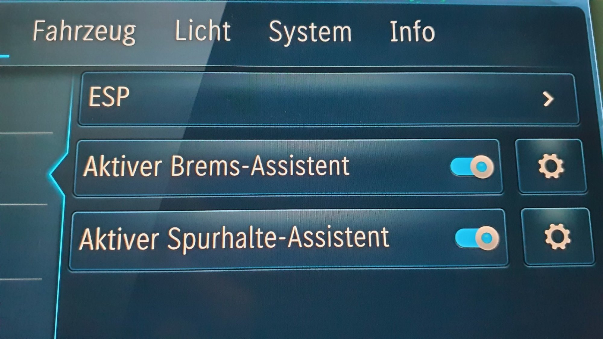 2022 Mercedes-Benz GLC   AWD