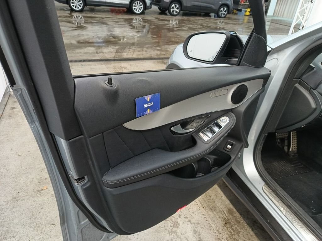 2019 Mercedes-Benz GLC   