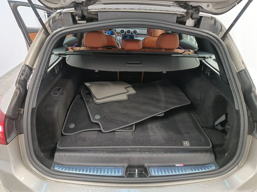 2021 Mercedes-Benz C   