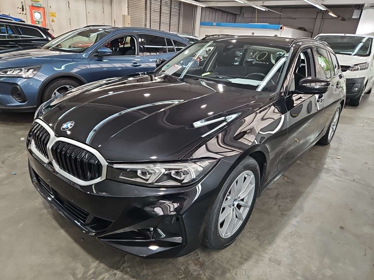 BMW 3 Series Touring 318d - Diesel - Automatic - 150 hp - 94.362 km