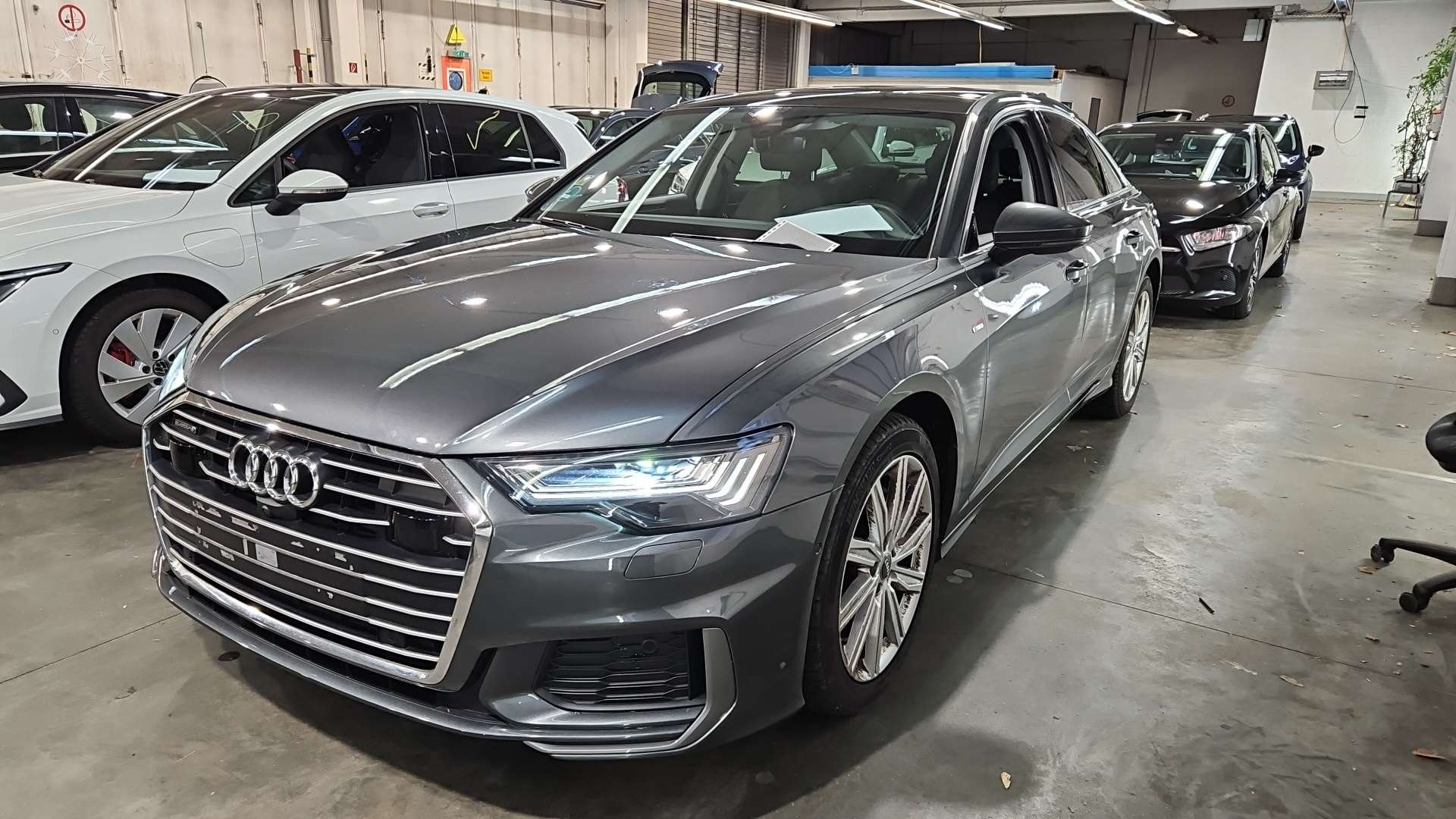 Audi A6 45 TFSI Design - Quattro - Petrol - Automatic - 245 hp - 41.196 km