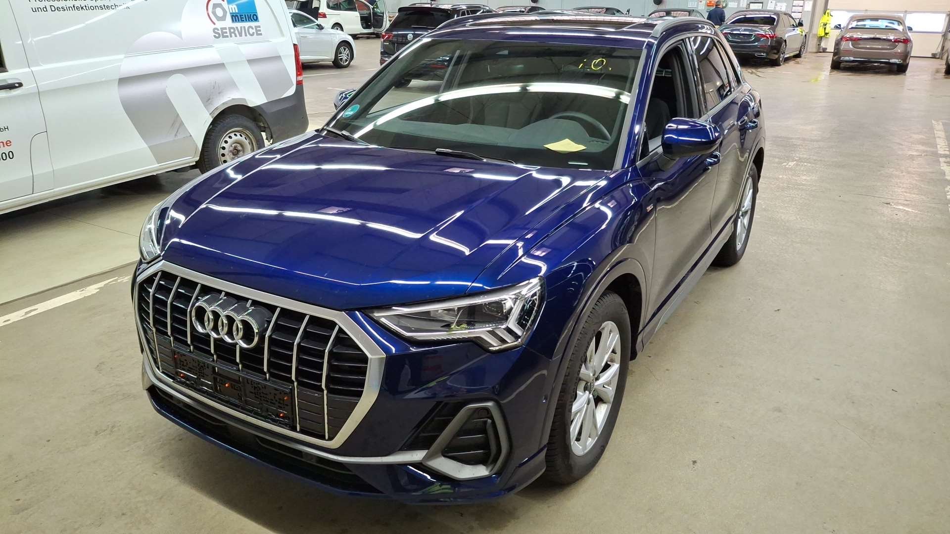 Audi Q3 35 TDI S Line - Diesel - Automatic - 150 hp - 13.465 km