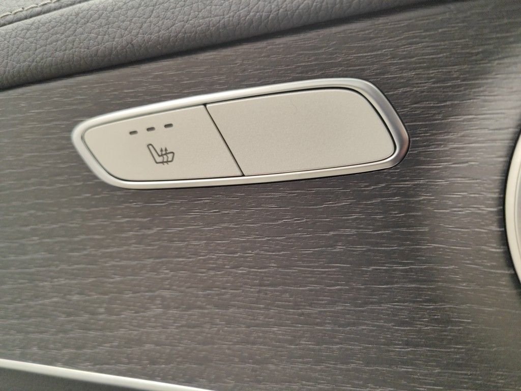 2019 Mercedes-Benz GLC   