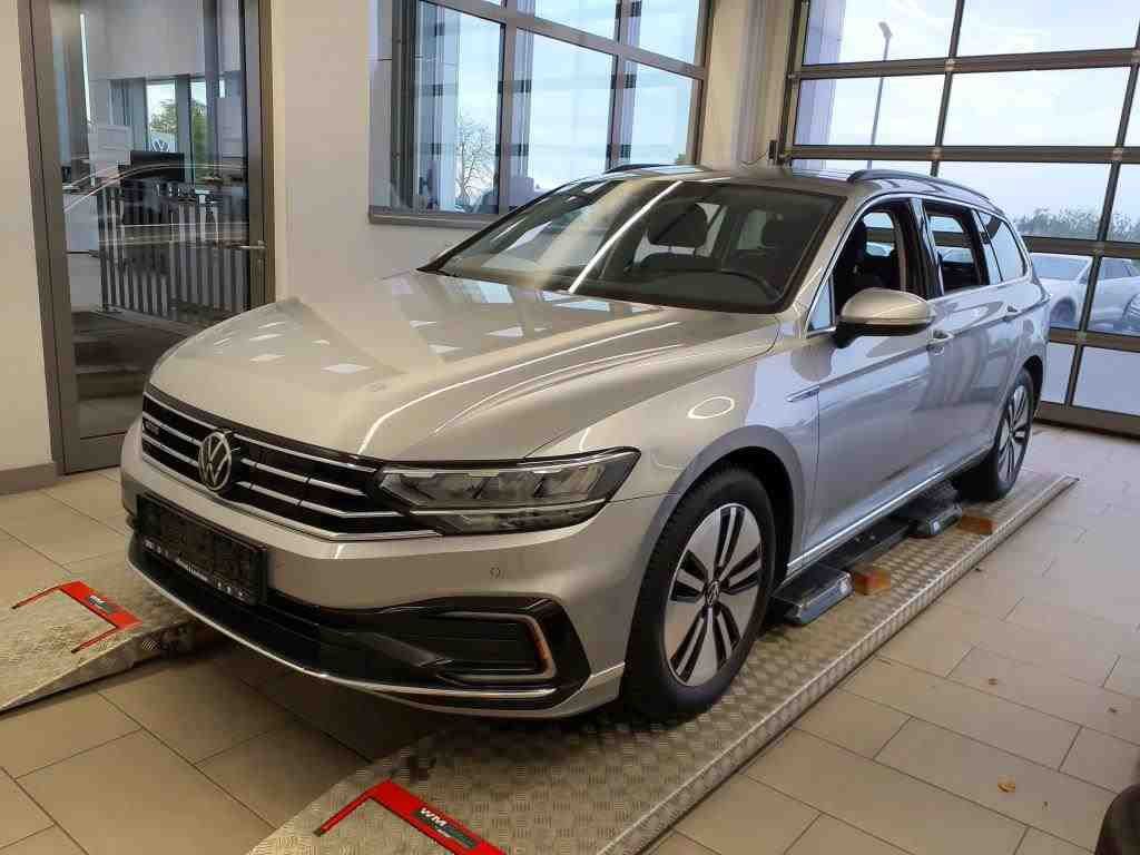 Volkswagen Passat Variant GTE 1.4 TSI - Hybrid - Automatic - 156 hp - 94.925 km