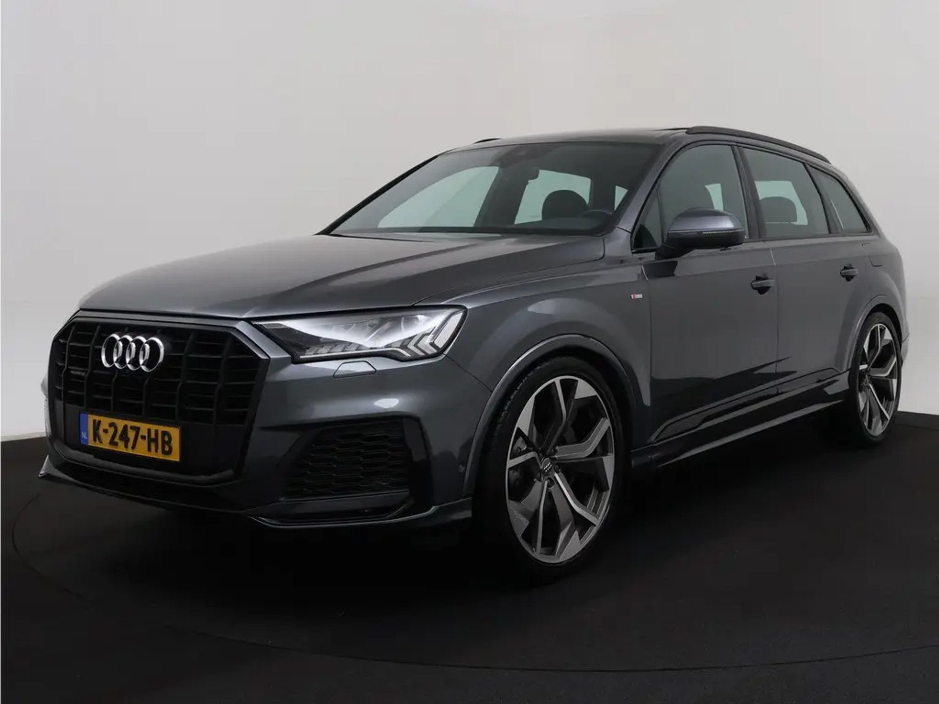 Audi Q7 55 TFSIe Pro Line S - Hybrid - Automatic - 340 hp - 177.452 km