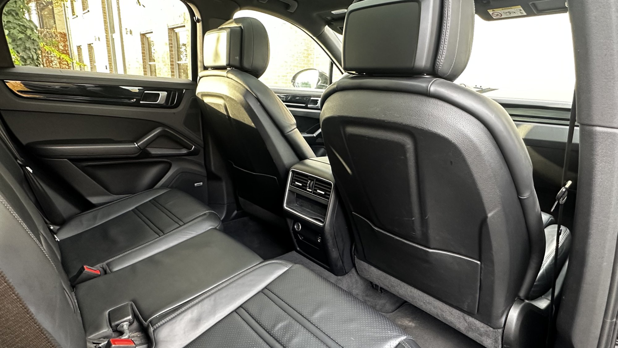 2019 Porsche Cayenne   AWD