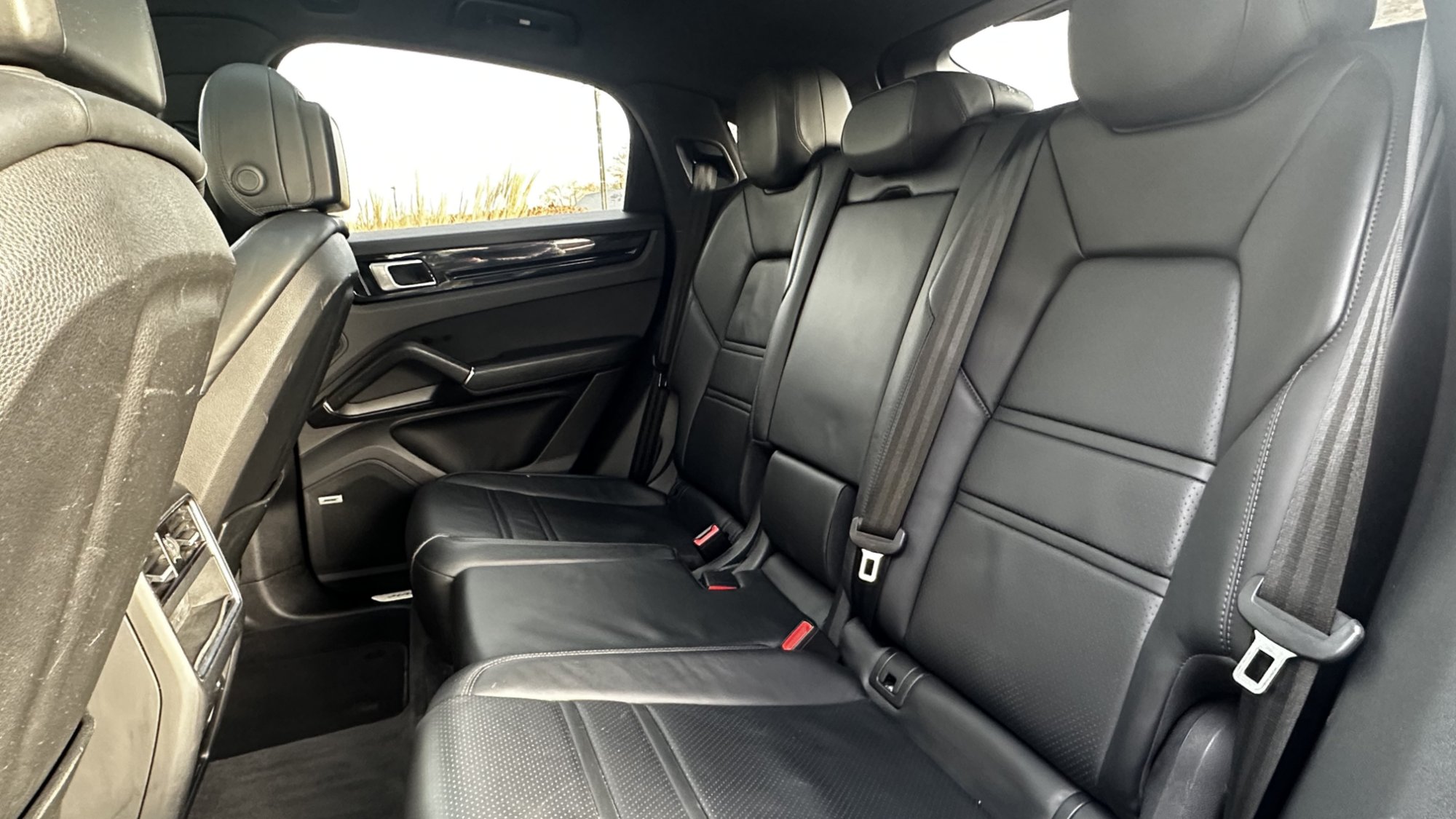 2019 Porsche Cayenne   AWD