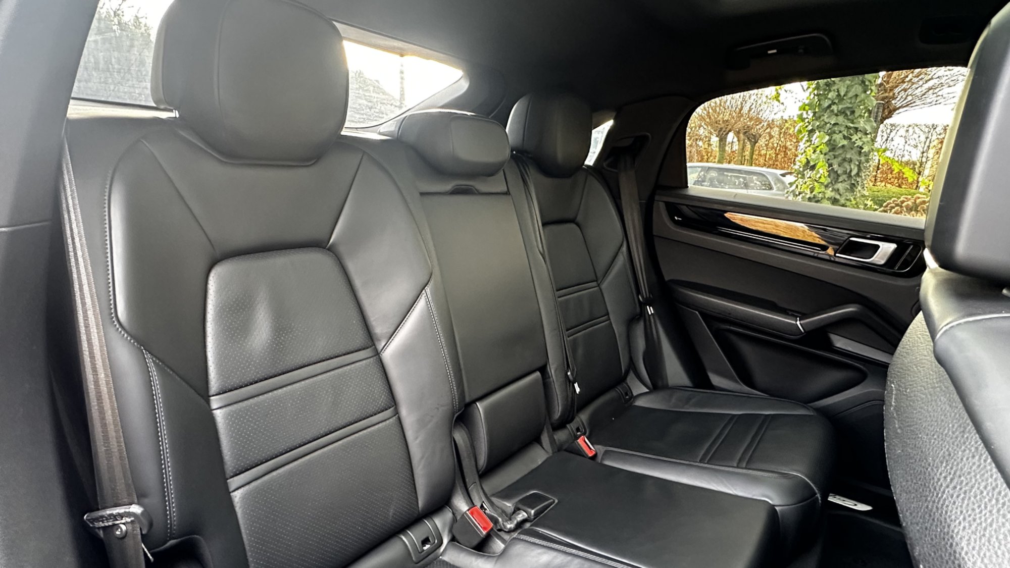 2019 Porsche Cayenne   AWD