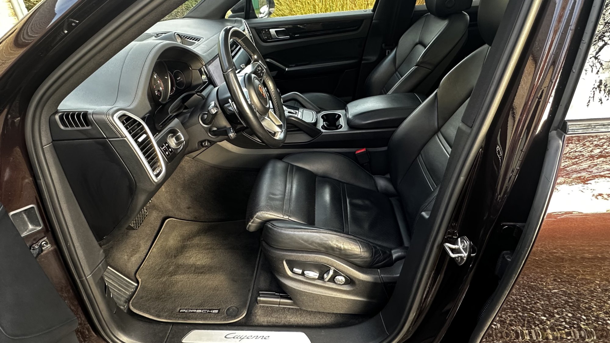 2019 Porsche Cayenne   AWD