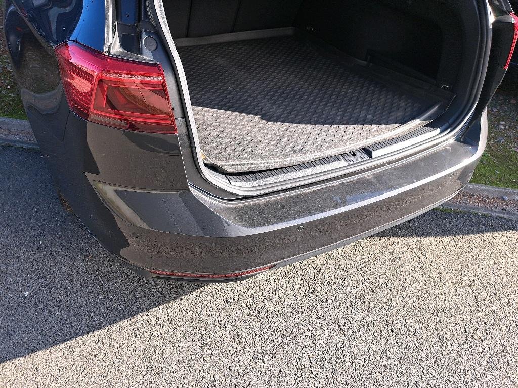 2019 Volkswagen Passat   