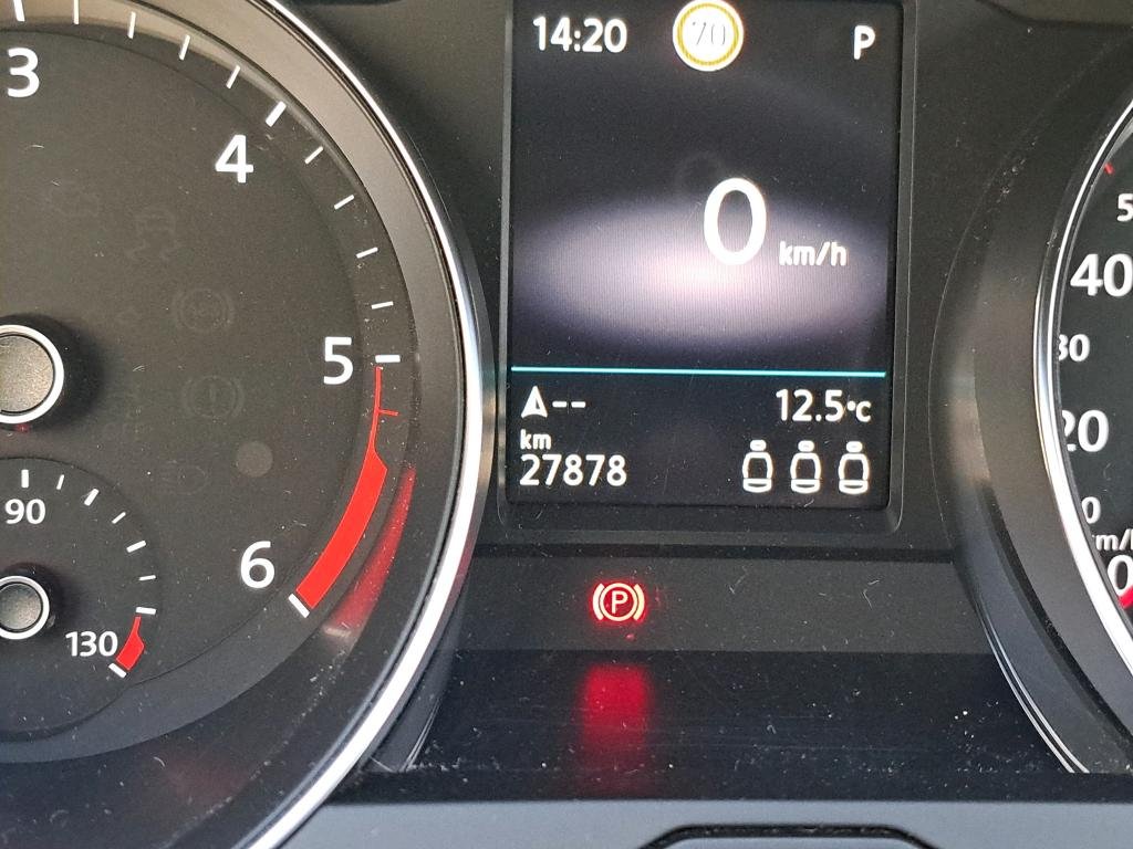 2019 Volkswagen Passat   