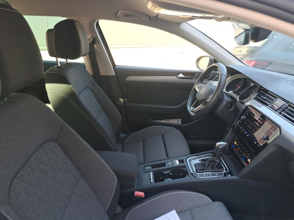 2019 Volkswagen Passat   