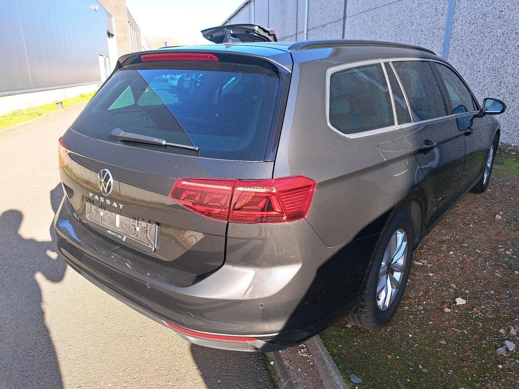 2019 Volkswagen Passat   