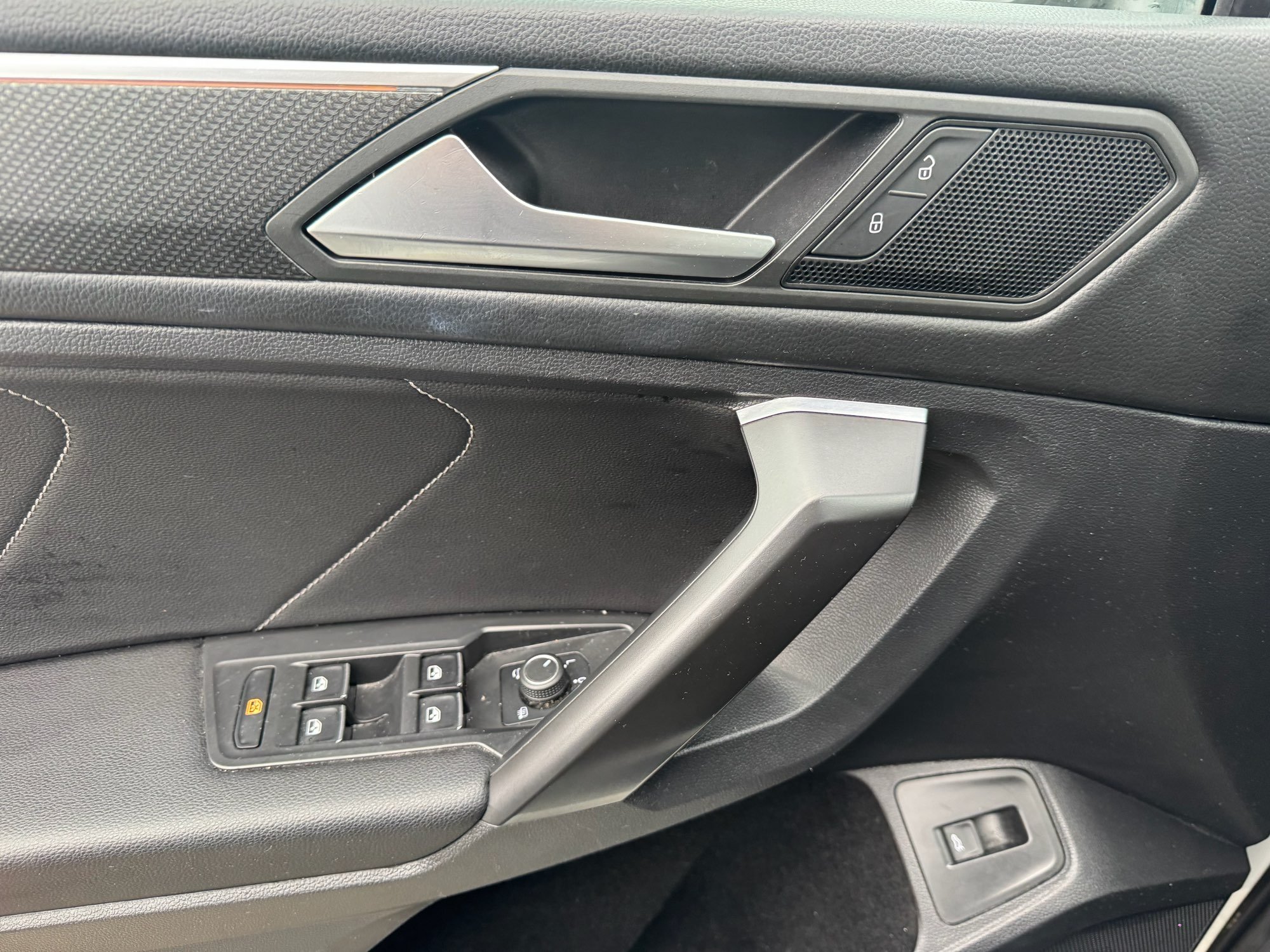 2021 Volkswagen Tiguan   AWD