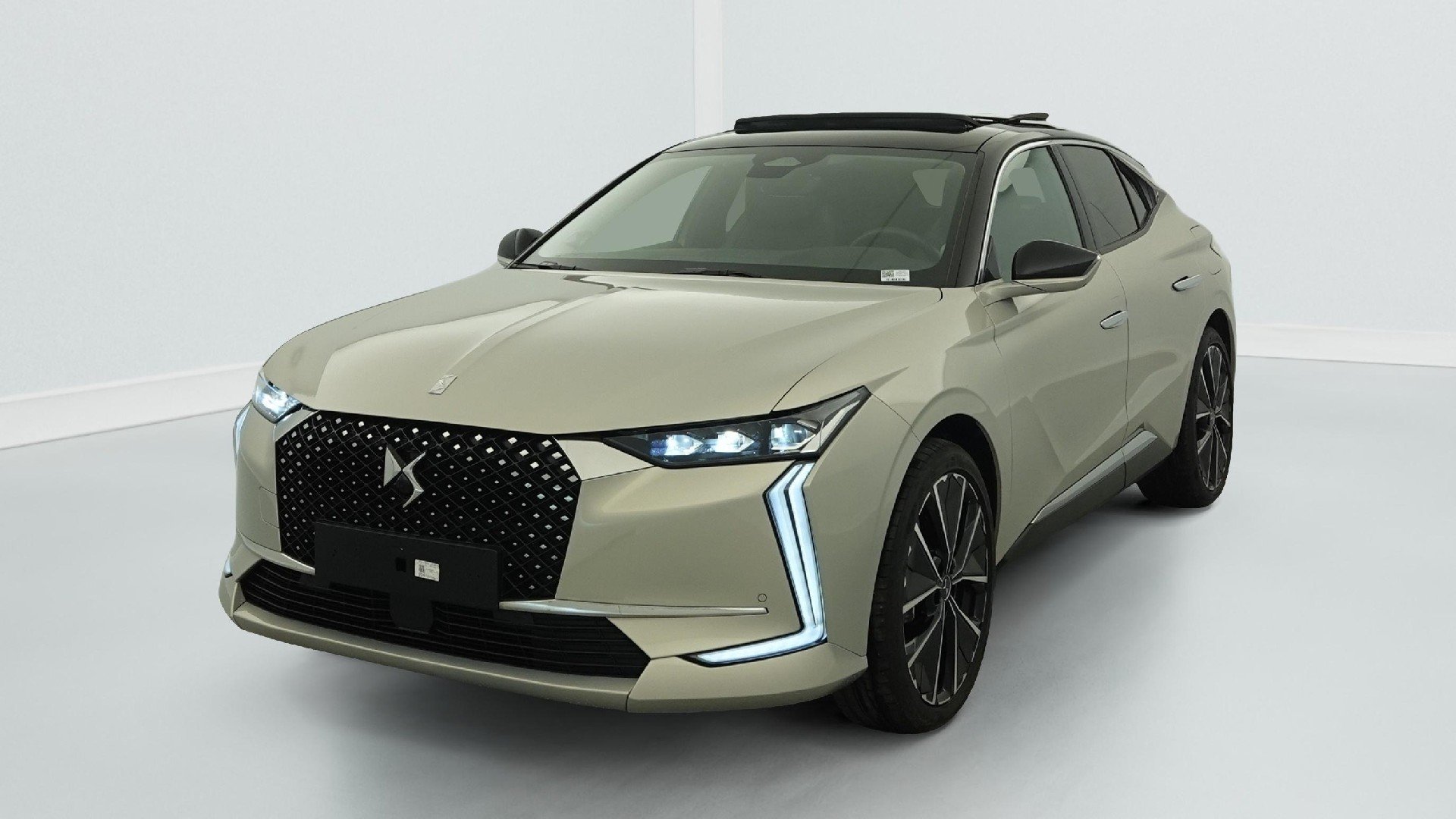 DS 4 1.6 Rivoli - Hybrid - Automatic - 181 hp - 16.930 km