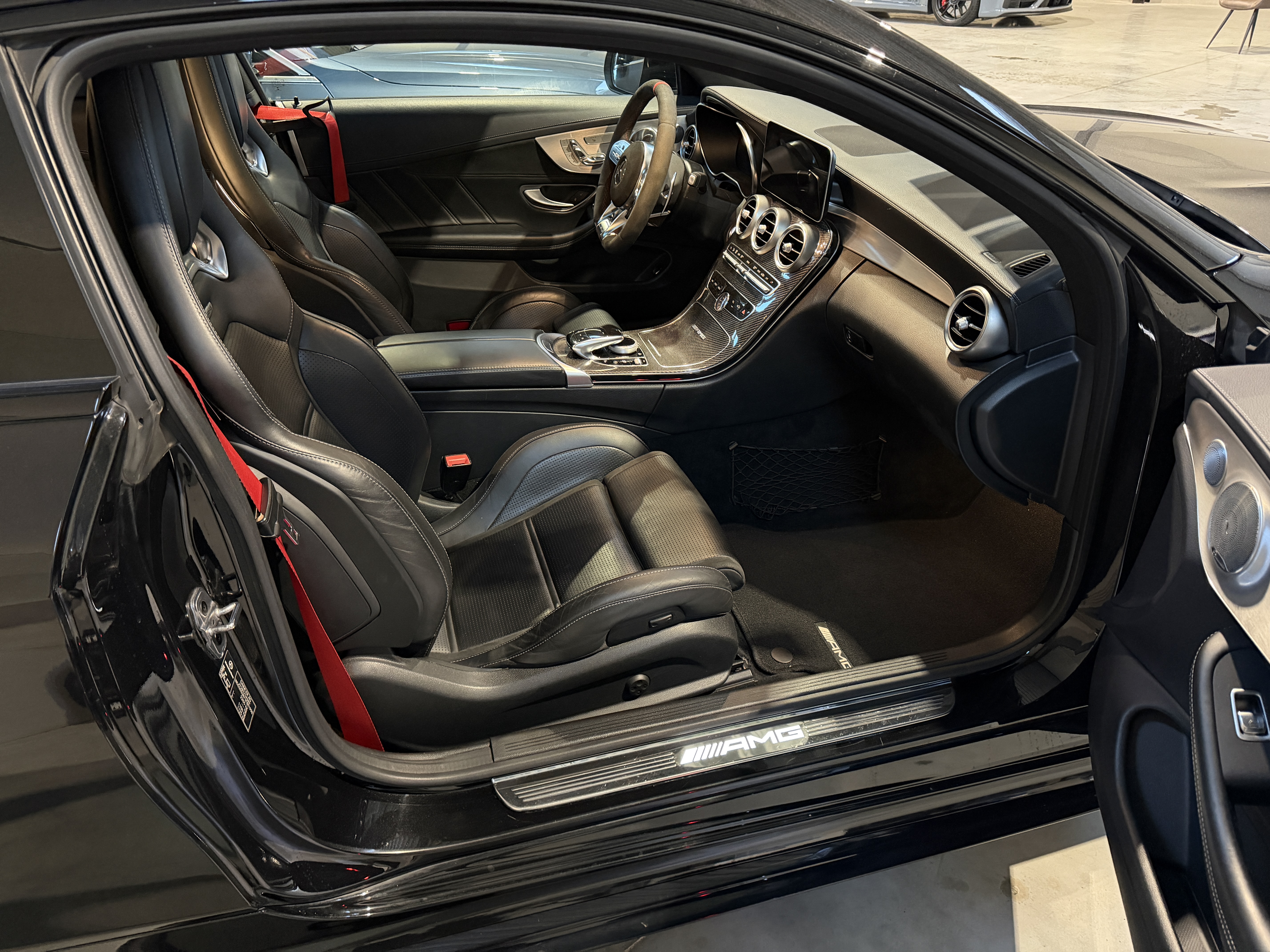 2020 Mercedes-Benz C   