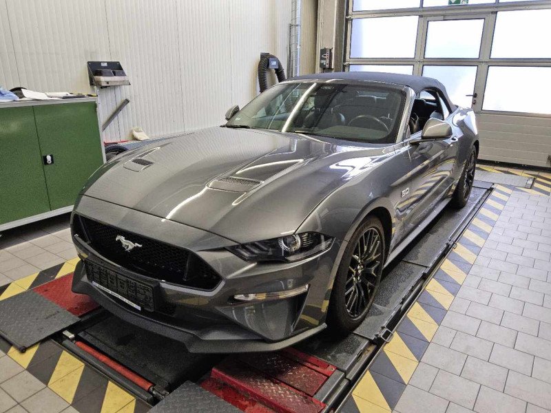 2018 Ford Mustang   