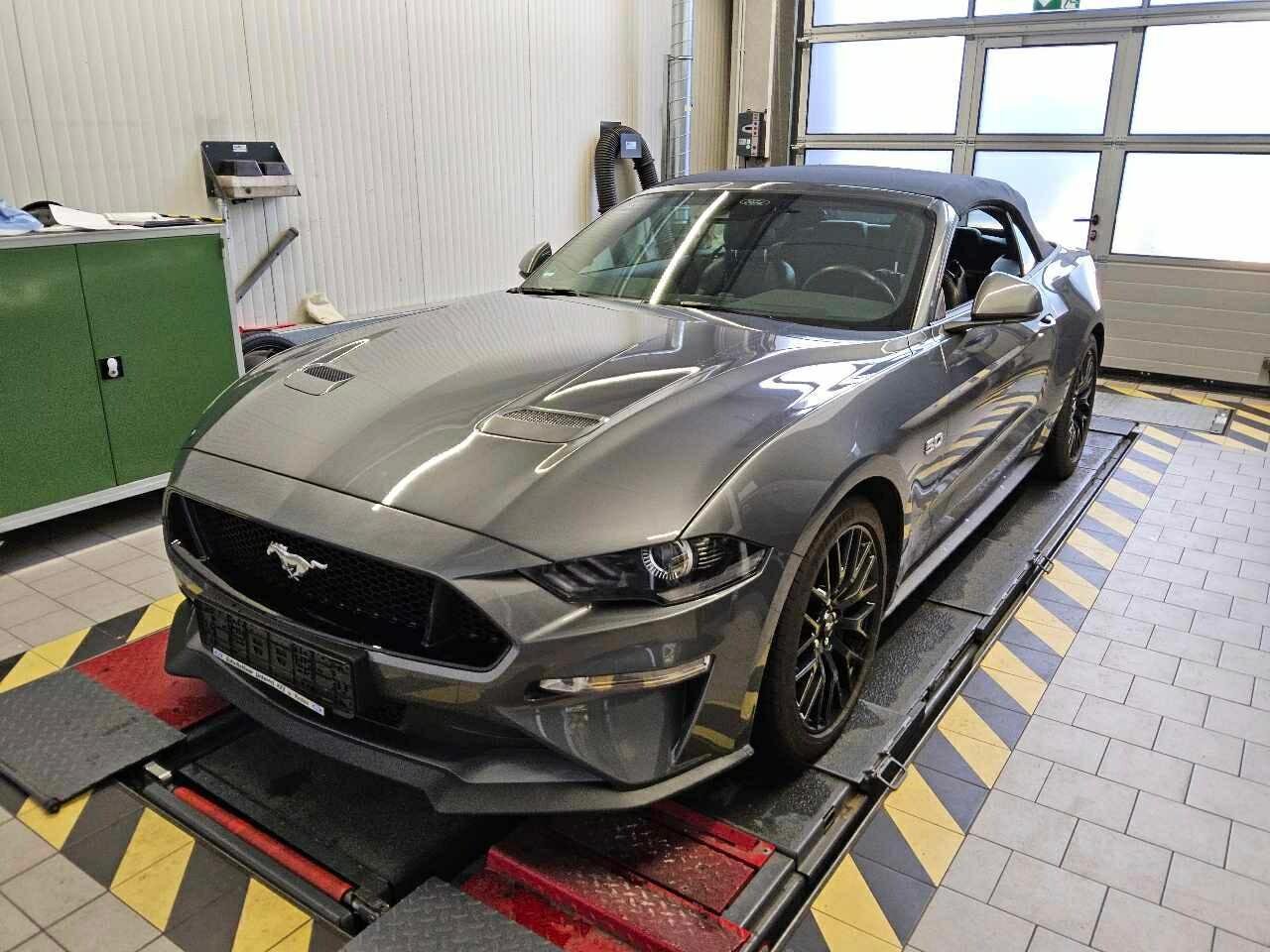 2018 Ford Mustang   