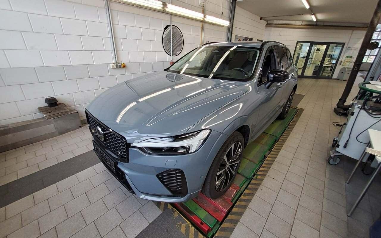 Volvo XC60 B5 Ultimate Dark - AWD - Petrol - Automatic - 250 hp - 29.214 km