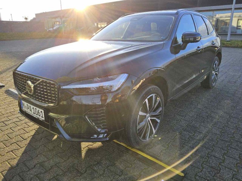 Volvo XC60 B5 Ultimate Dark - AWD - Petrol - Automatic - 250 hp - 28.958 km