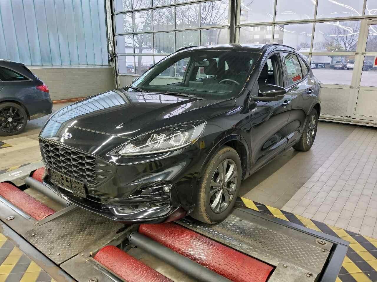 Ford Kuga 2.5 ST Line - Hybrid - Automatic - 152 hp - 29.133 km