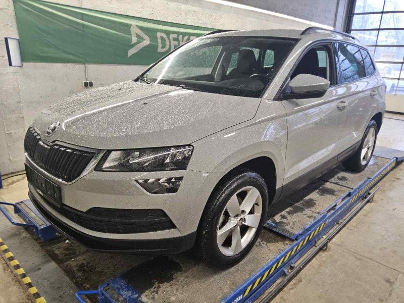 Skoda Karoq 1.0 TSI Ambition - Petrol - Manual - 110 hp - 38.736 km