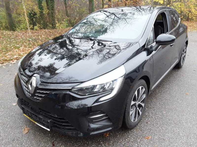 Renault Clio Techno - Petrol - Manual - 91 hp - 39.857 km