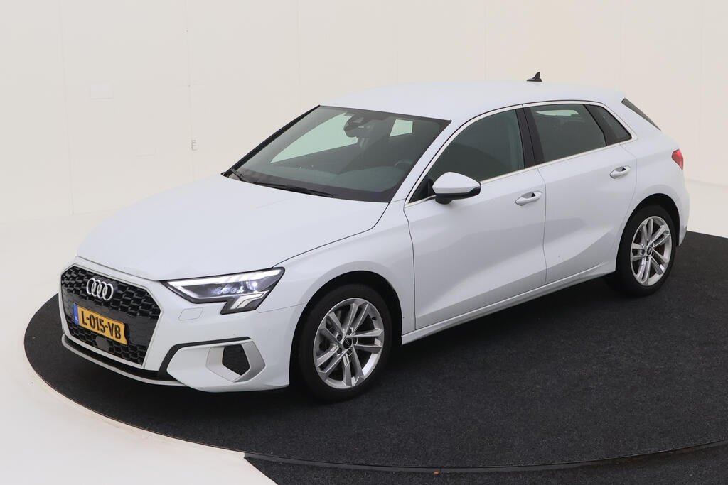 Audi A3 Sportback 30 - Petrol - Automatic - 110 hp - 93.826 km