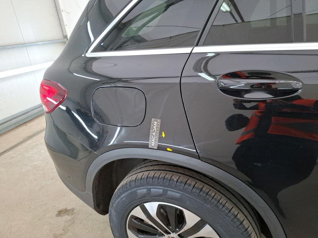 2019 Mercedes-Benz GLC   AWD