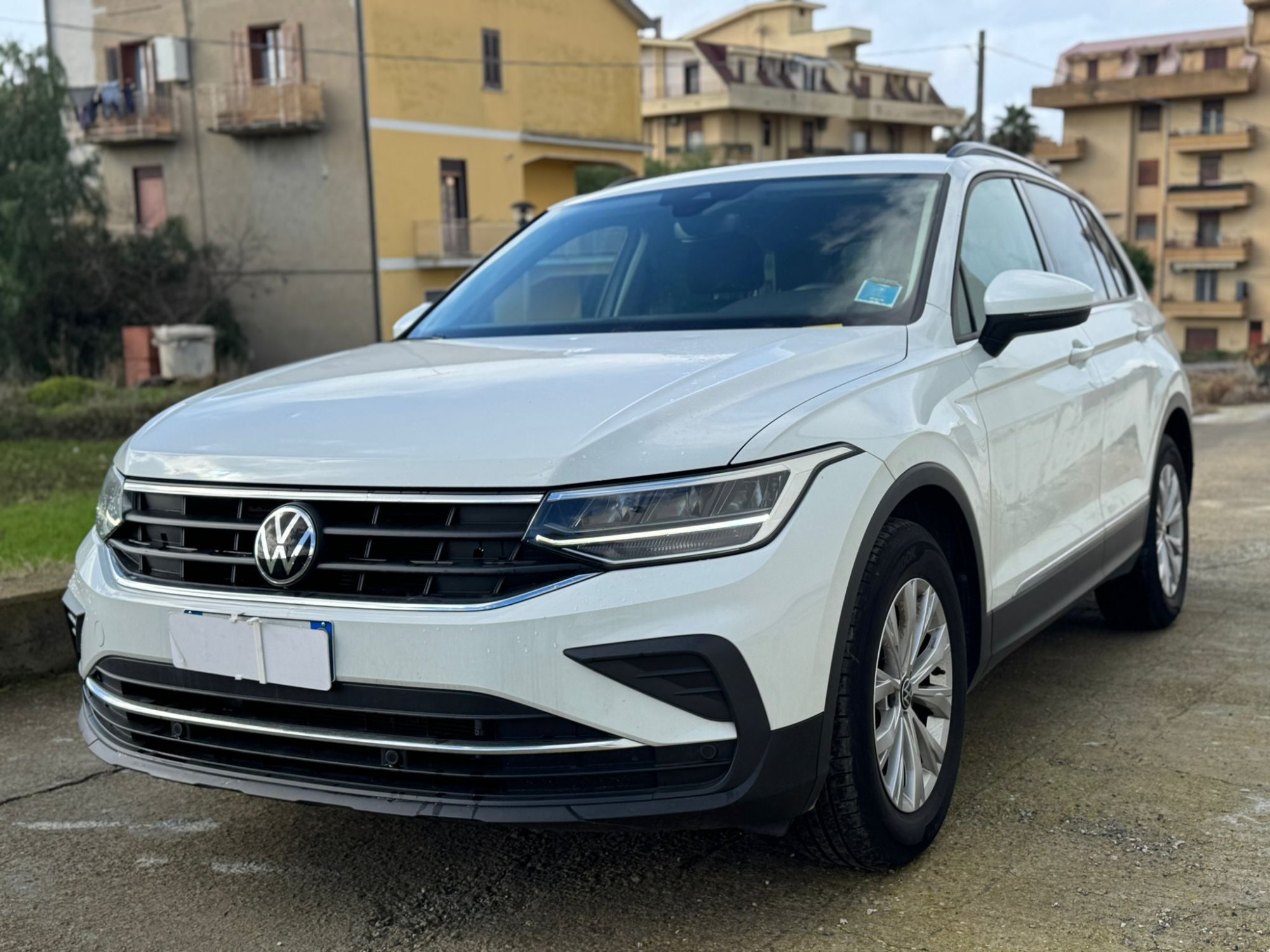 Volkswagen Tiguan 2.0 TDI Life - Diesel - Automatic - 150 hp - 56.771 km