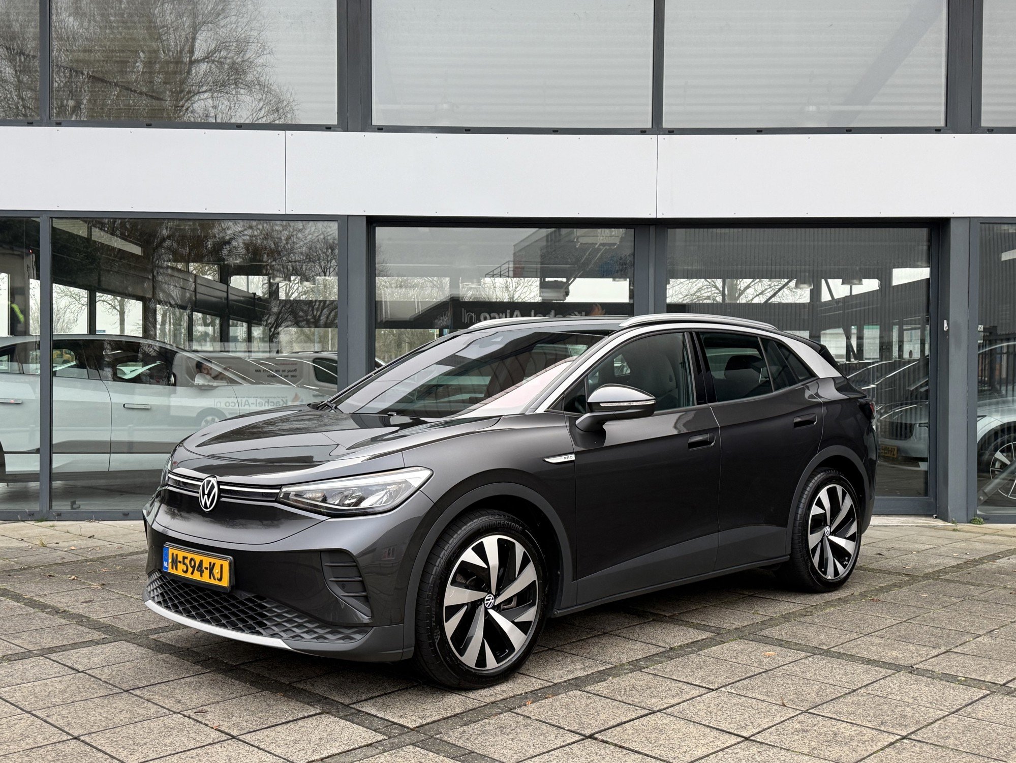 Volkswagen ID.4 77 kWh Pro - Electric - Automatic - 204 hp - 129.921 km