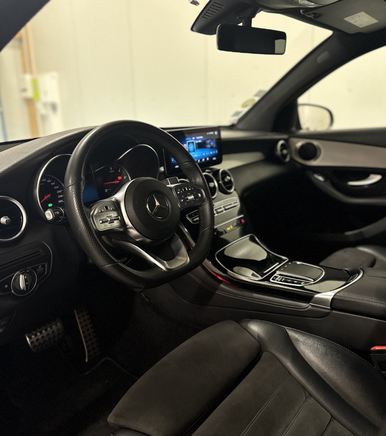 2019 Mercedes-Benz GLC   