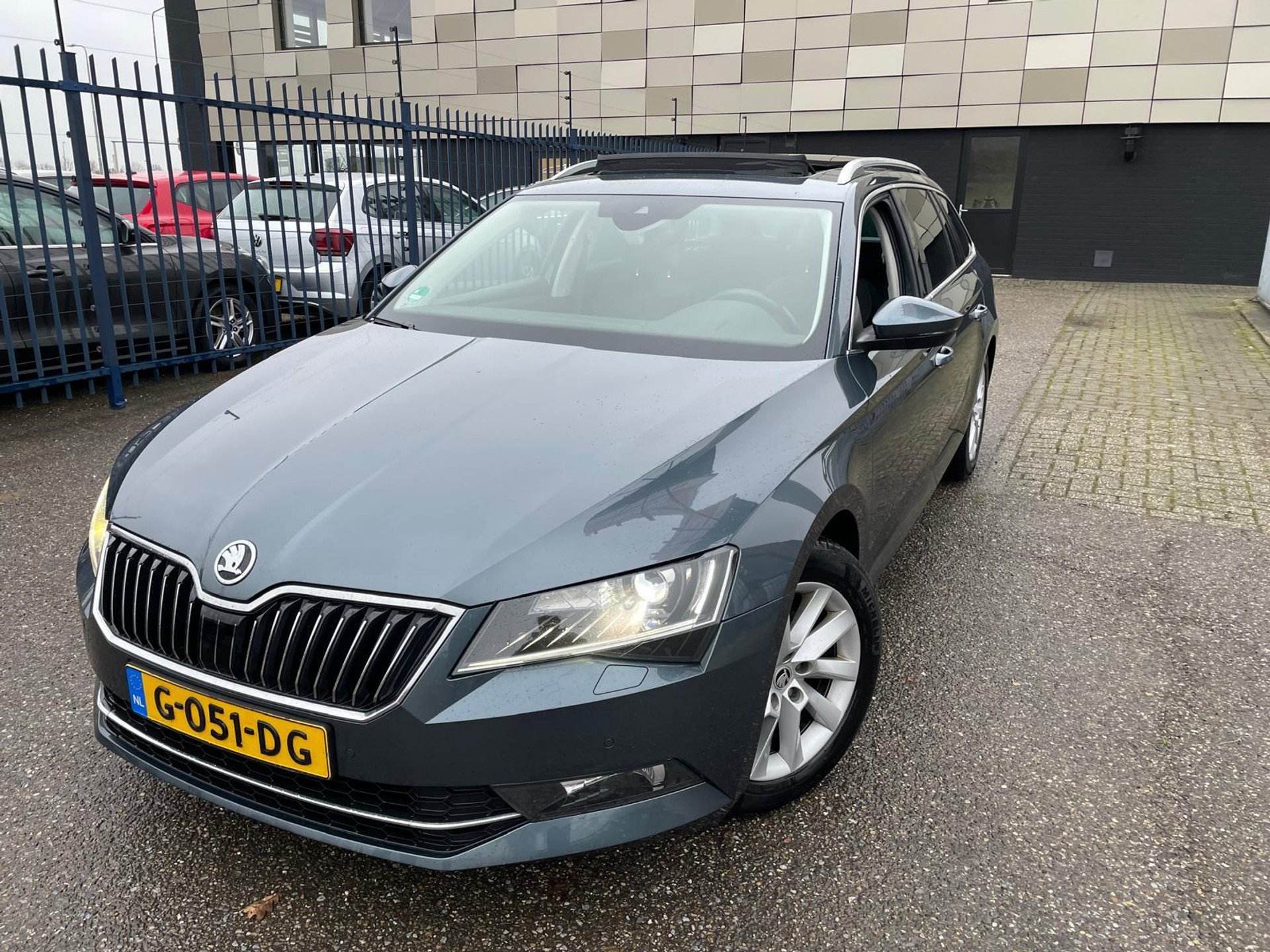 Skoda Superb Combi 1.5 TSI Ambition - Petrol - Manual - 150 hp - 217.008 km