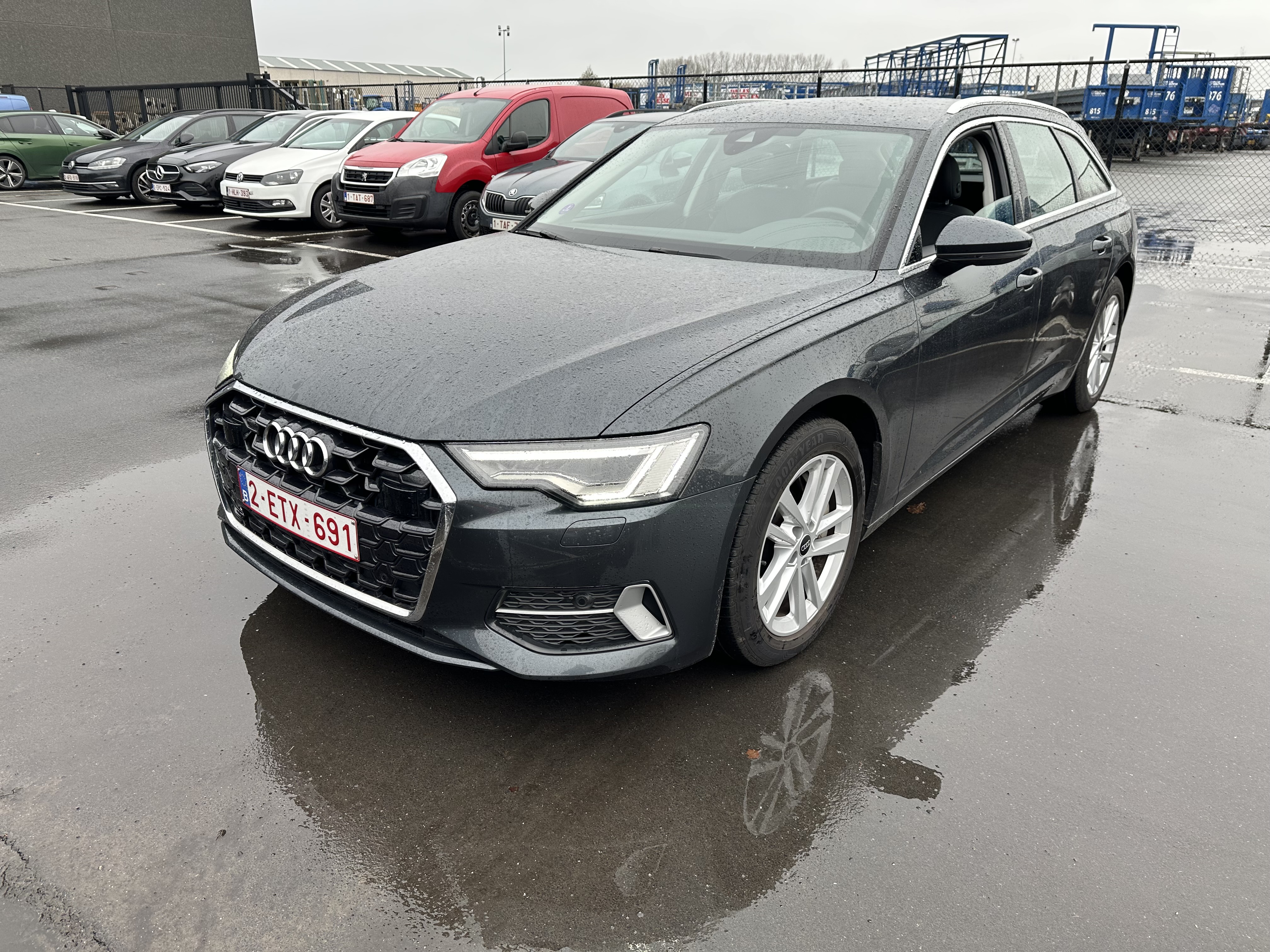 Audi A6 Avant 50 TFSIe Advanced - Quattro - Hybrid - Automatic - 265 hp - 89.364 km