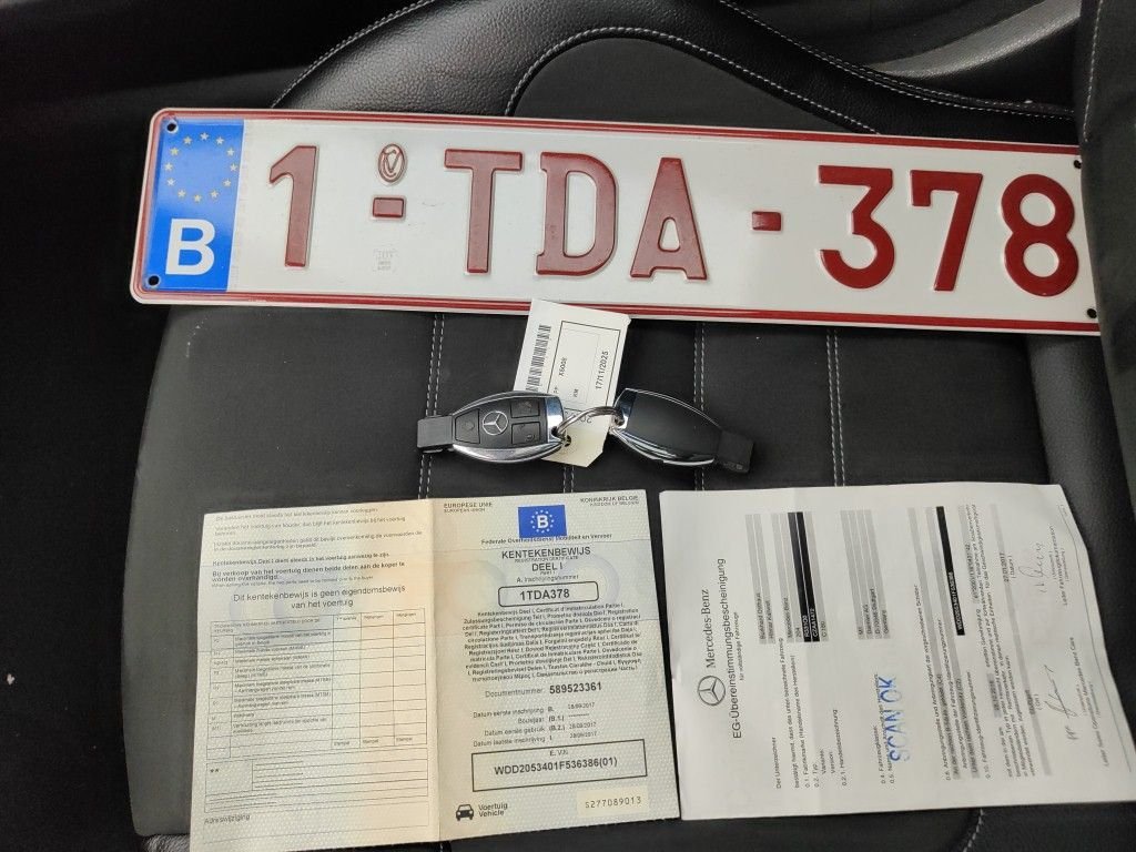 2016 Mercedes-Benz C   